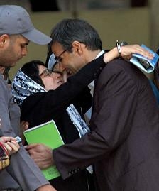 اگر دستبند به دست ستوده نمی زدند، چه می شد؟